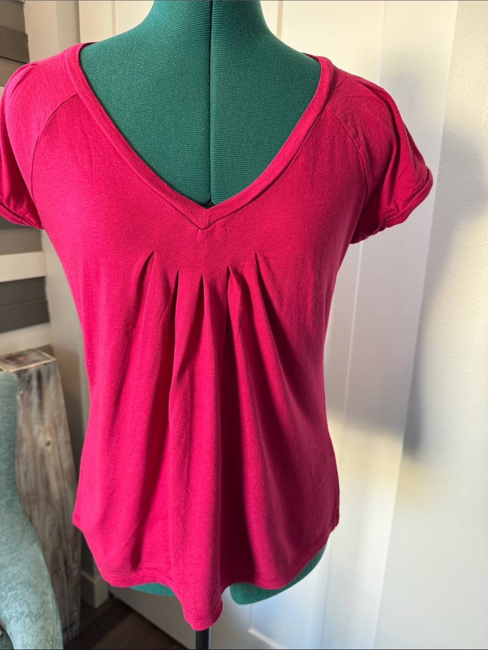 The Limited Fuchsia V-Neck Pleated Short Sleeve Top